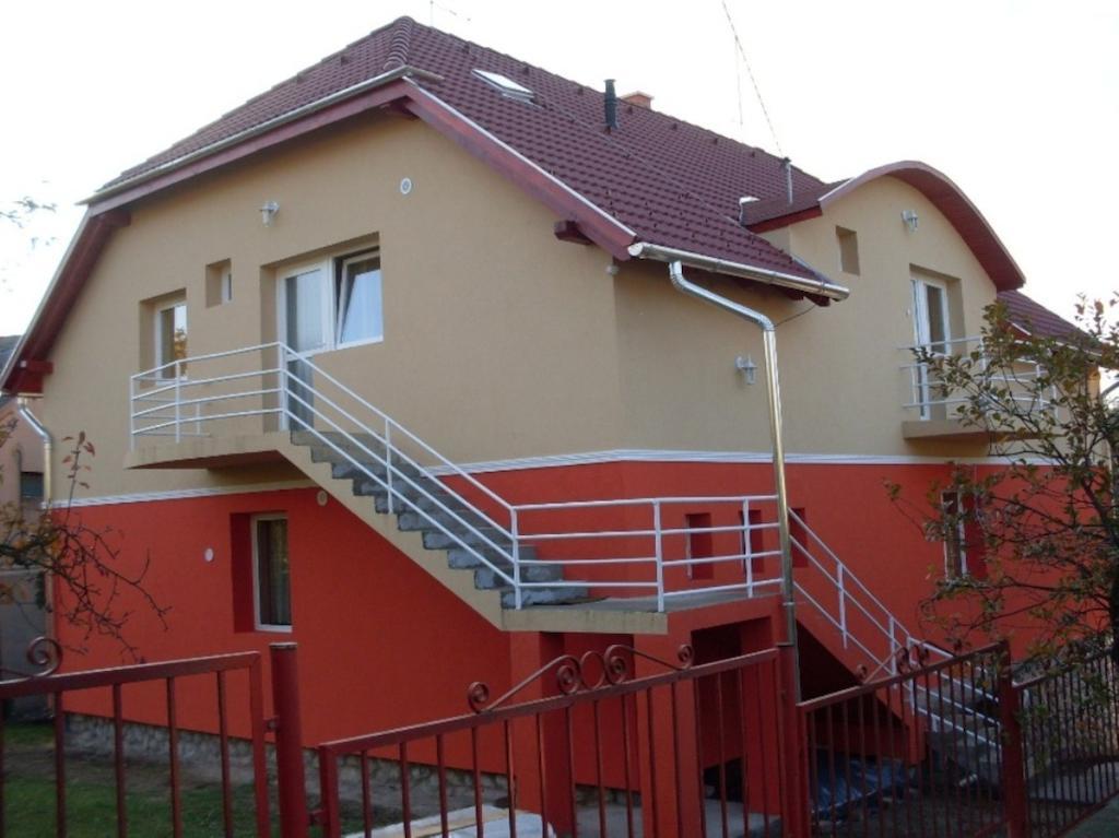 Eden Vendeghaz Hotel Miskolc Eksteriør billede